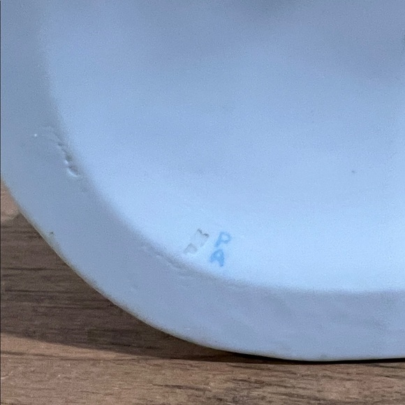 Precious Moments 'Only You' White Figurine - Picture 14 of 14